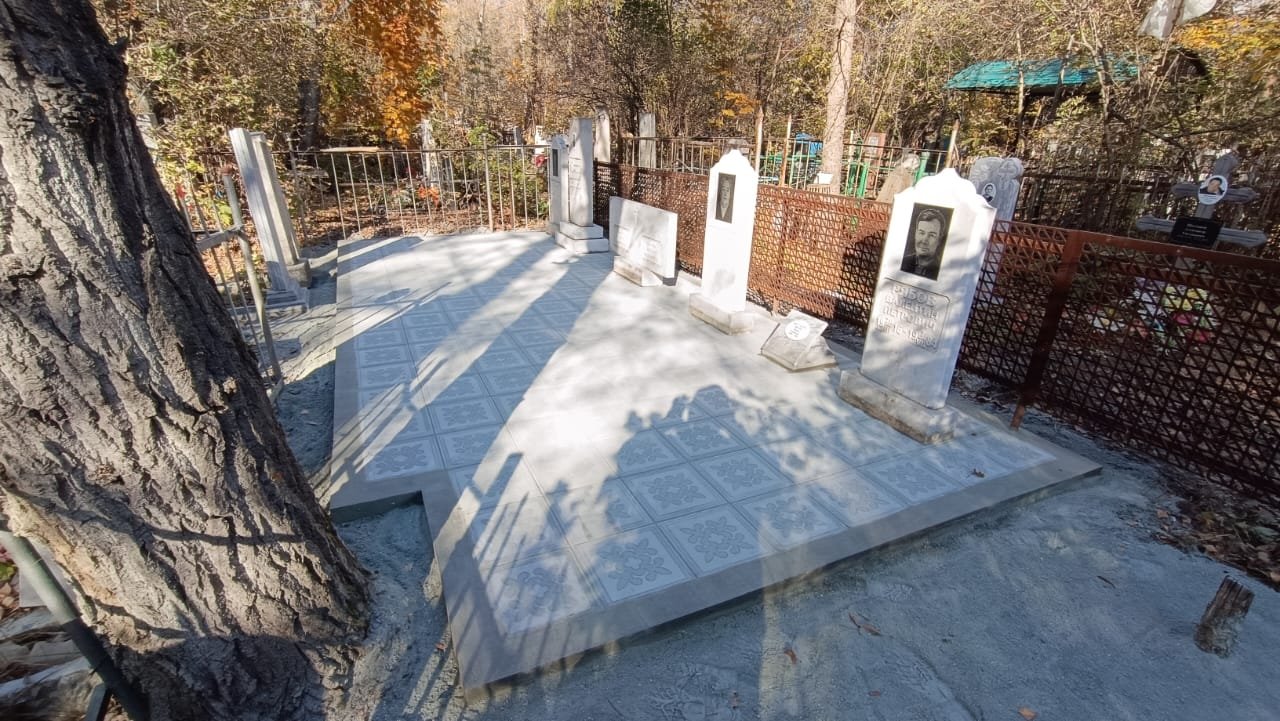Благоустройство семейного участка